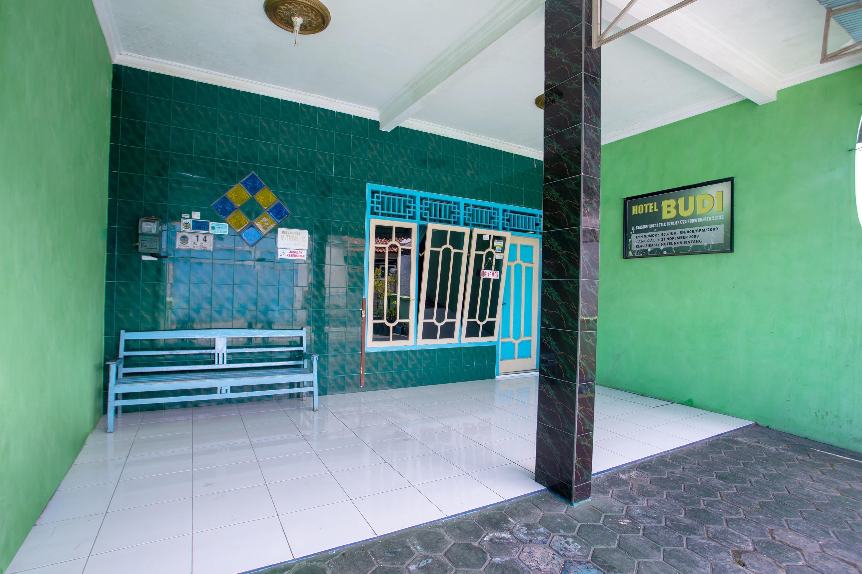 Spot On 2871 Hotel Budi Purwokerto Exterior photo