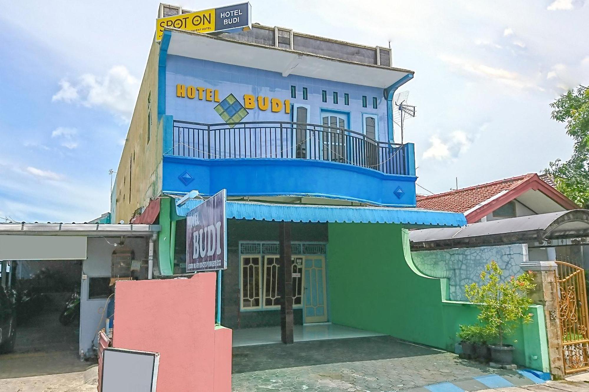 Spot On 2871 Hotel Budi Purwokerto Exterior photo